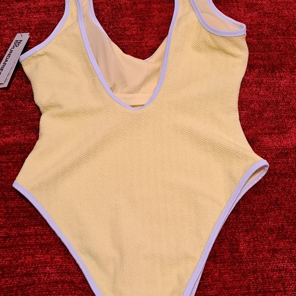 Lemon Textured High-Leg Swimsuit - Picture 4 of 4